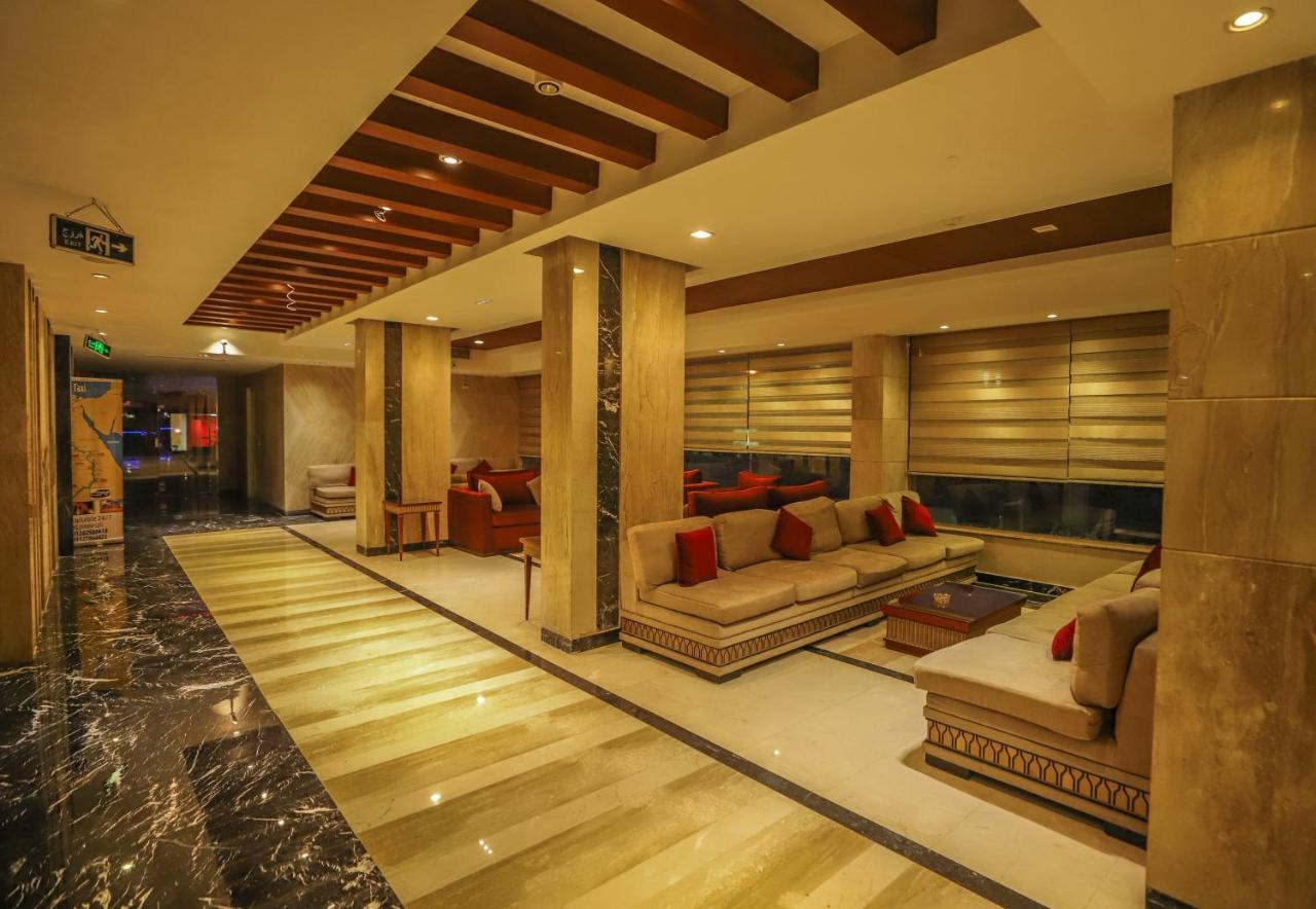 Tiba Pyramids Hotel ギーザ エクステリア 写真