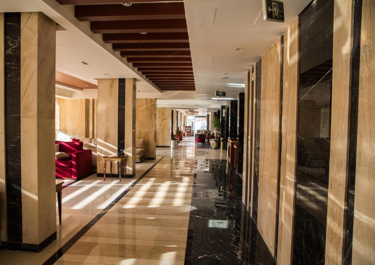 Tiba Pyramids Hotel ギーザ エクステリア 写真