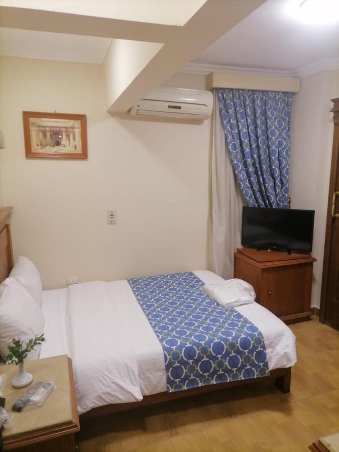 Tiba Pyramids Hotel ギーザ エクステリア 写真