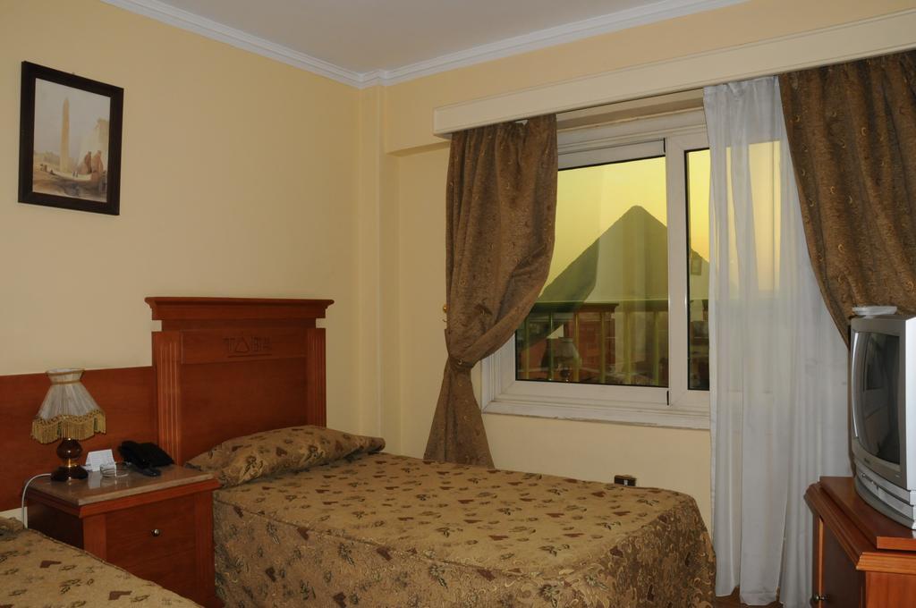 Tiba Pyramids Hotel ギーザ 部屋 写真